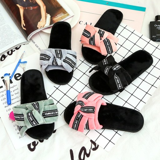 Chaussons d'intérieur pour femmes A781