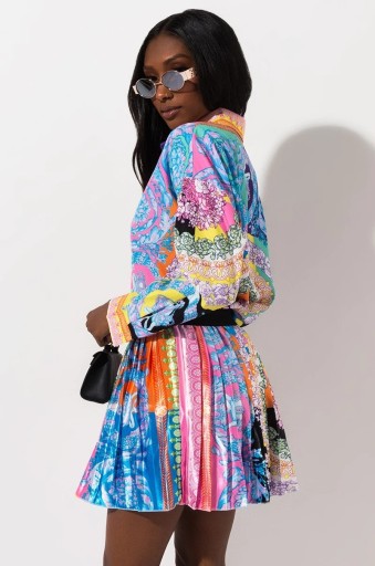 Chemise et jupe pour femmes