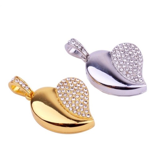 Chiavetta USB a forma di cuore in metallo
