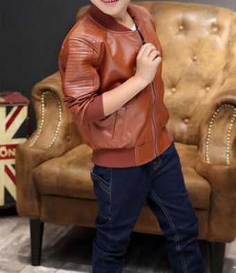 Chlapčenská kožená bunda s kožúškom J1315