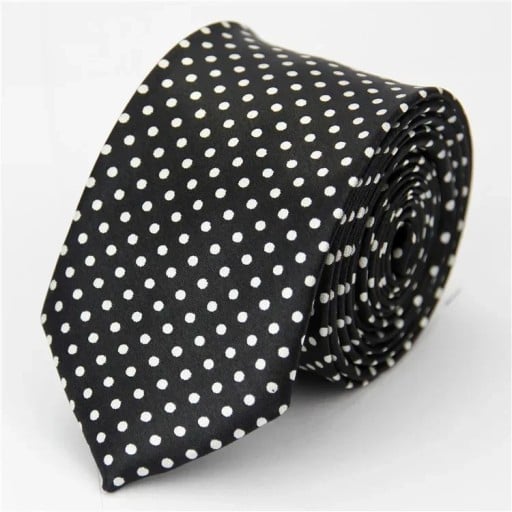 Cienki krawat unisex w kropki 145 x 5 cm Elegancki wąski krawat Stylowy modny krawat Nowoczesny dodatek dla mężczyzn i kobiet na wydarzenia