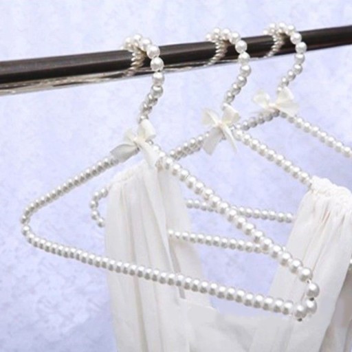 Cintre en perles
