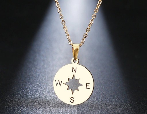 Colar feminino com bússola D364