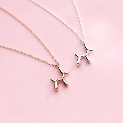 Colar feminino com cão