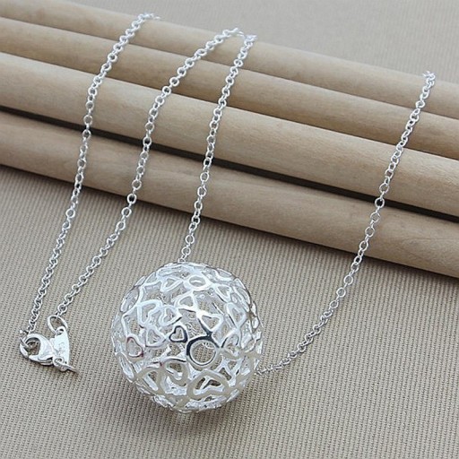 Colar feminino com pendente D550