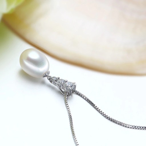 Colar feminino com pérola D588