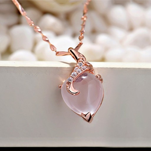 Colgante de mujer en cadena Gota