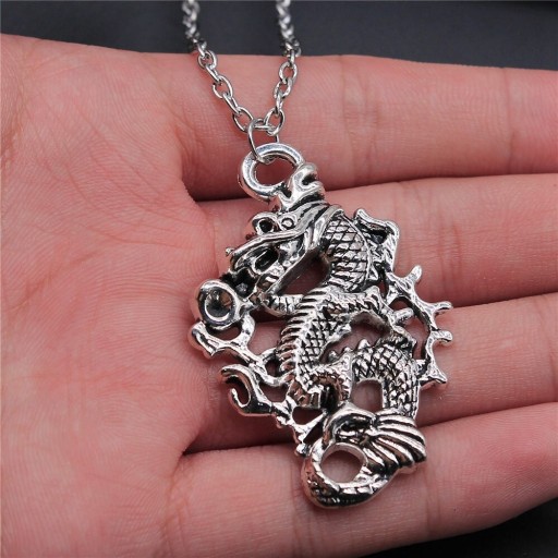 Colier cu un dragon