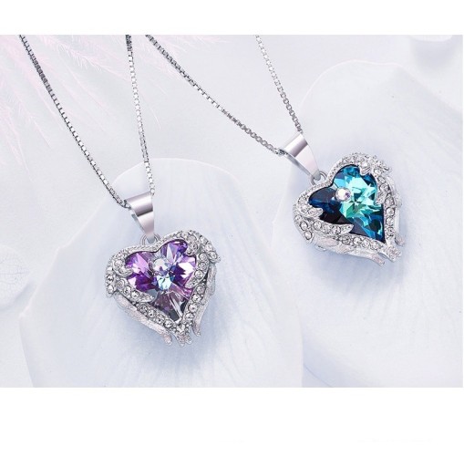 Collana da donna con ali d'angelo