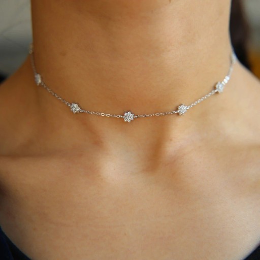 Collana da donna con fiori A1604