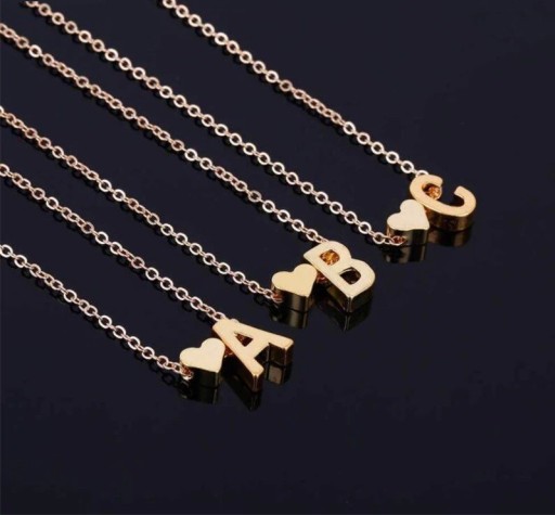 Collana da donna con lettera dell'alfabeto D128