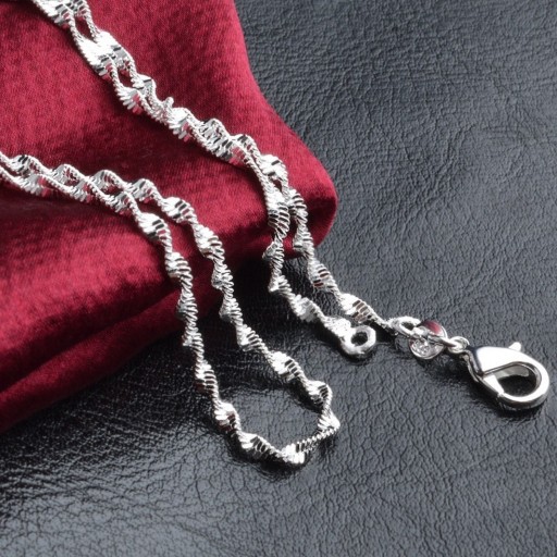 Collana intrecciata da donna