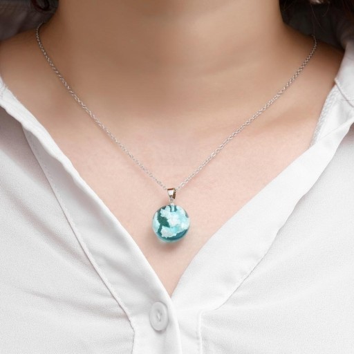 Collana trasparente da donna
