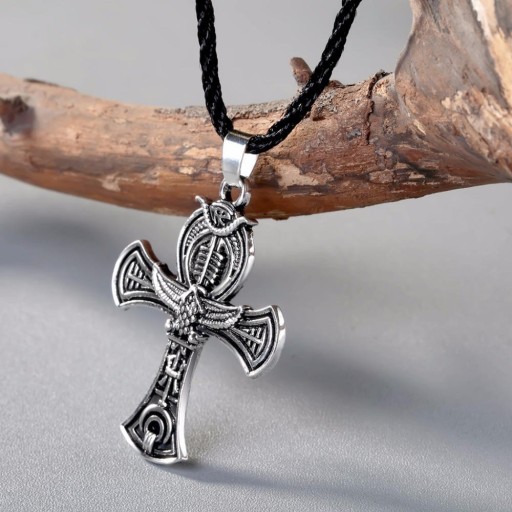 Collar de hombre con colgante D82