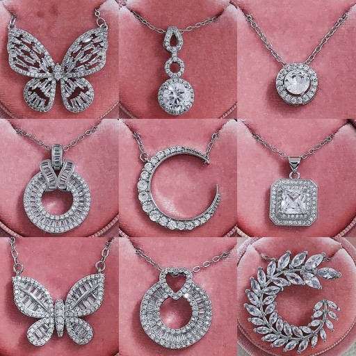 Collar de mujer con colgante D417