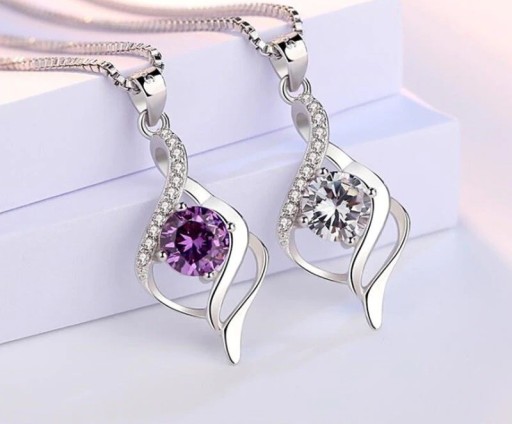 Collar de mujer con colgante D440