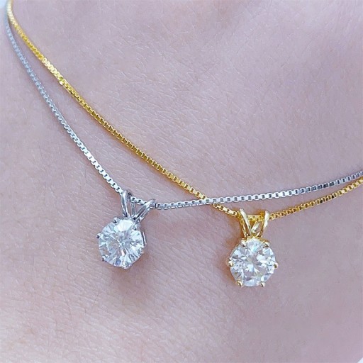 Collar de mujer con colgante D459