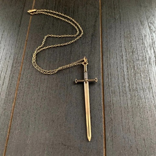 Collier avec épée D348