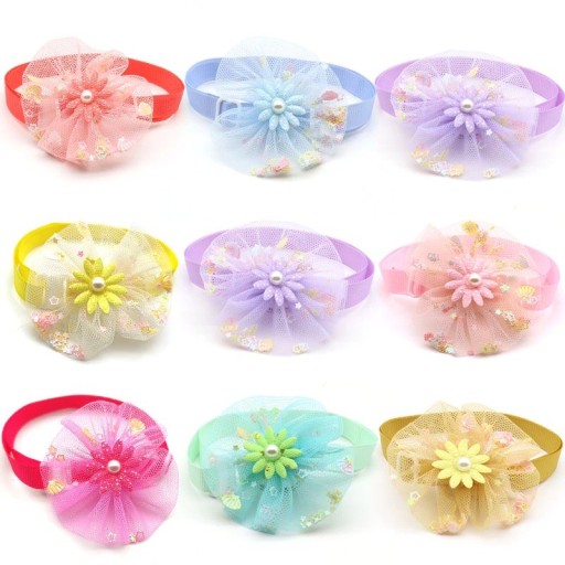 Collier avec fleur 30 pcs C881