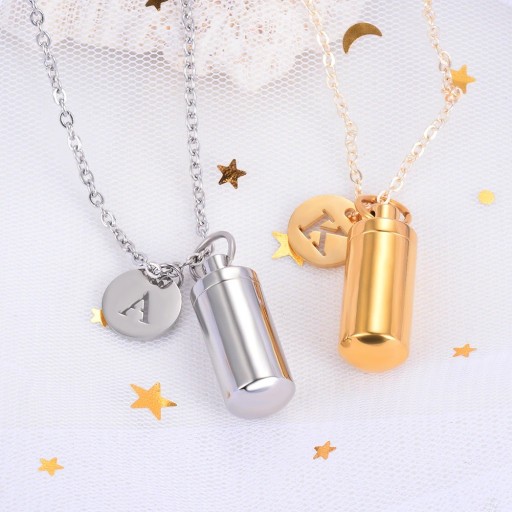 Collier avec la lettre A2551