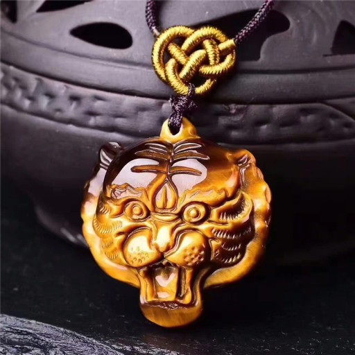 Collier avec tigre D809