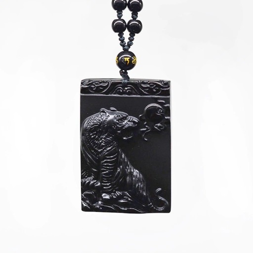 Collier avec tigre