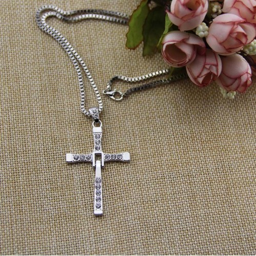 Collier de luxe avec croix - Fast and Furious (Vin Diesel)