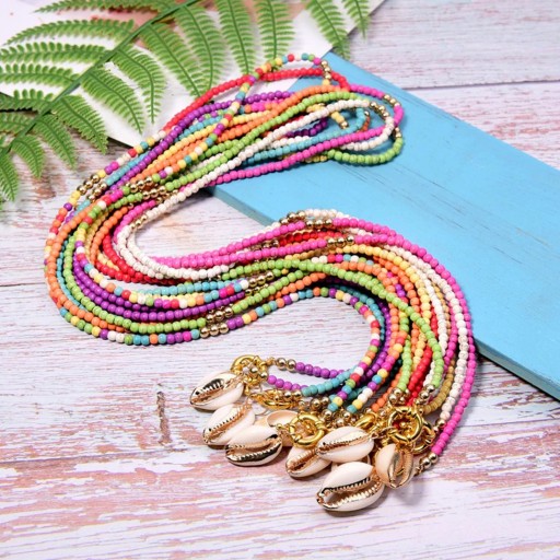 Collier en perles pour femmes avec coquillage