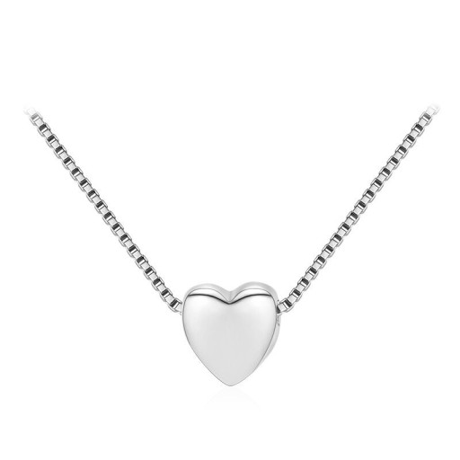 Collier féminin avec cœur D740
