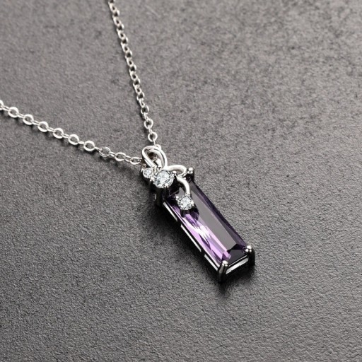 Collier féminin avec pendentif D783