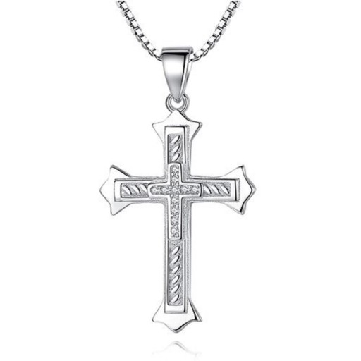 Collier femme avec croix massive