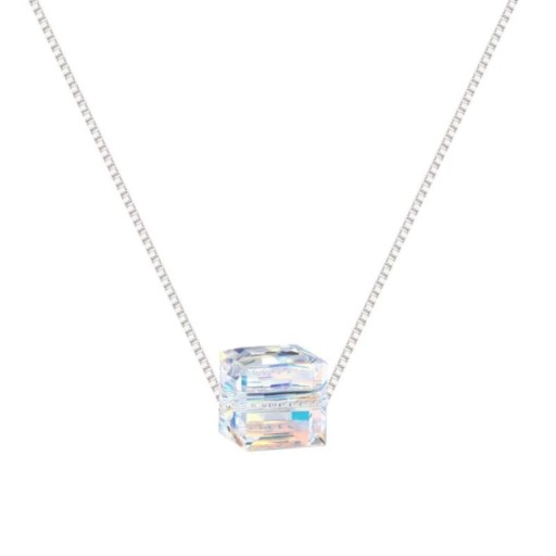 Collier femme avec cube arc-en-ciel