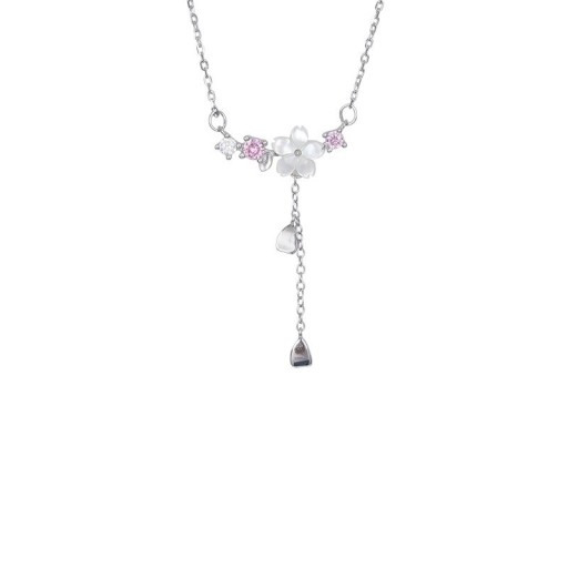 Collier femme avec fleur D714