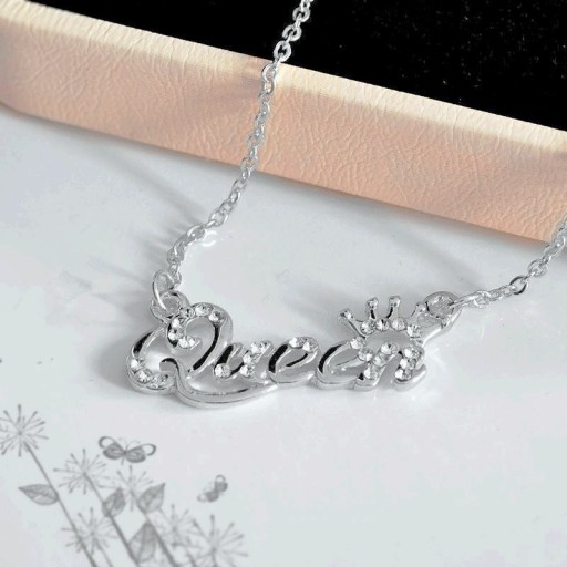 Collier femme avec pendentif D125