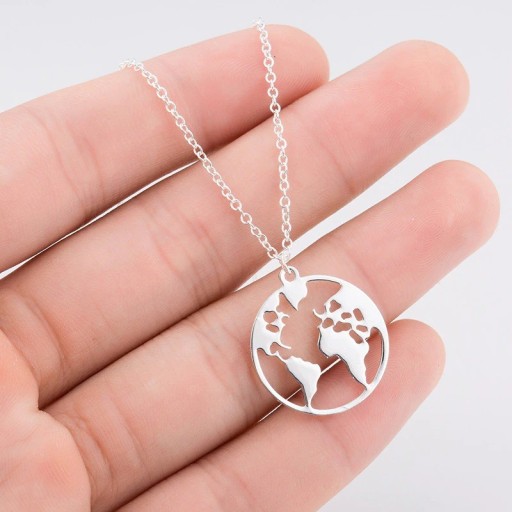 Collier femme globe terrestre