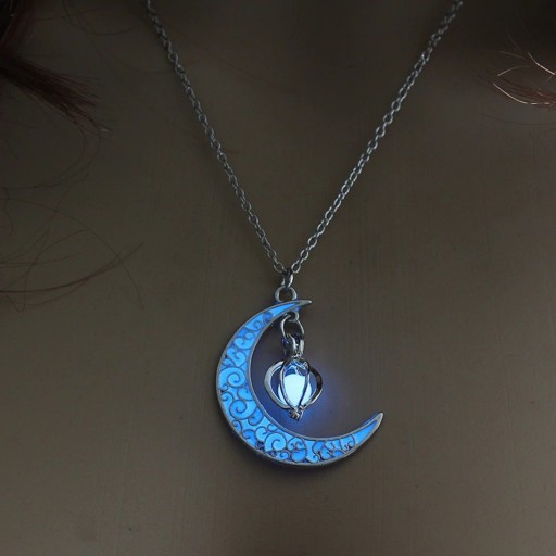 Collier lumineux pour femmes avec lune