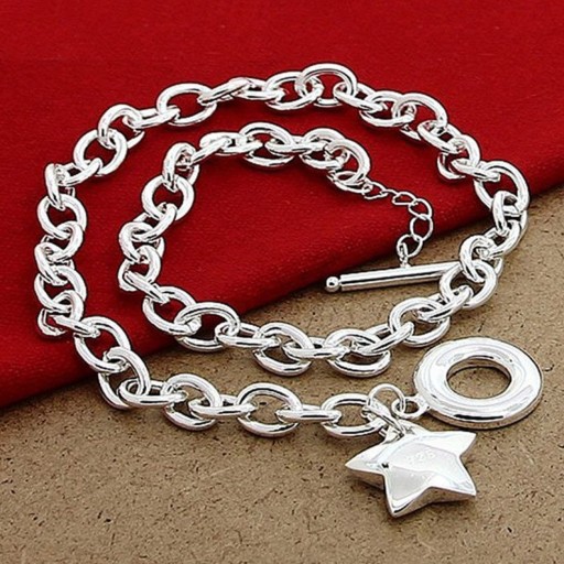 Collier massif pour femme avec étoile