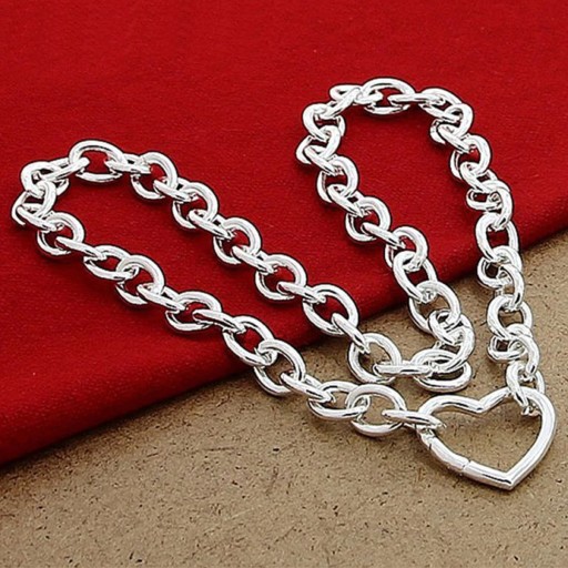 Collier massif pour femmes avec cœur