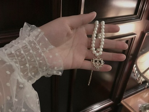 Collier perlé pour femme avec cœur