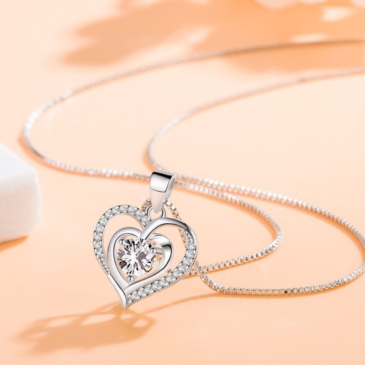 Collier pour femme avec cœur D489
