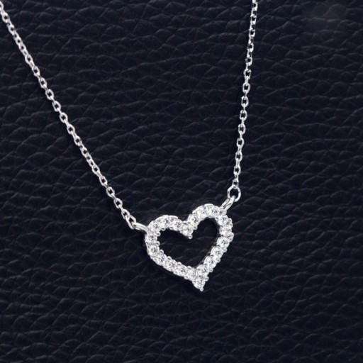 Collier pour femme avec cœur M16