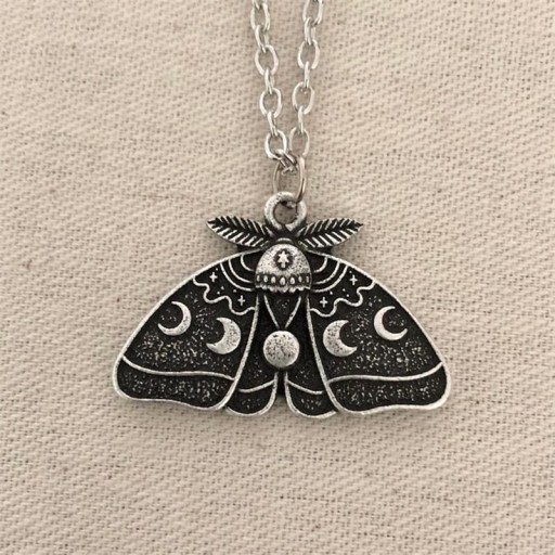 Collier pour femme avec pendentif phase de lune