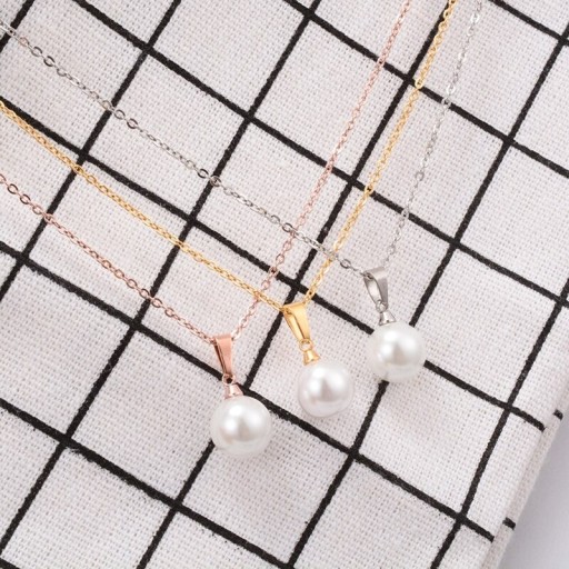 Collier pour femme avec perle D347