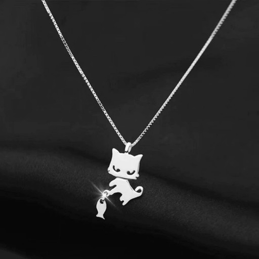 Collier pour femme avec un chat et un poisson