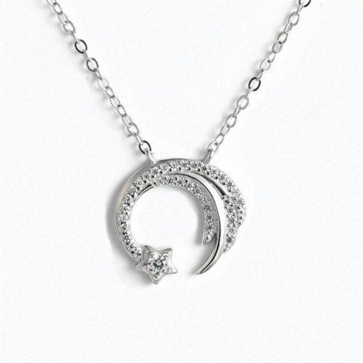 Collier pour femme avec une comète