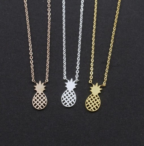 Collier pour femmes avec ananas