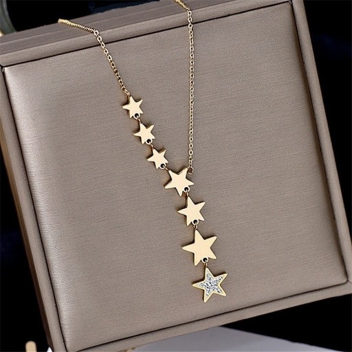 Collier pour femmes avec des étoiles D381