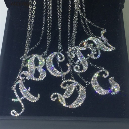 Collier pour femmes avec lettres de l'alphabet M37