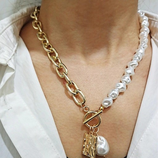 Collier pour femmes avec perles D28