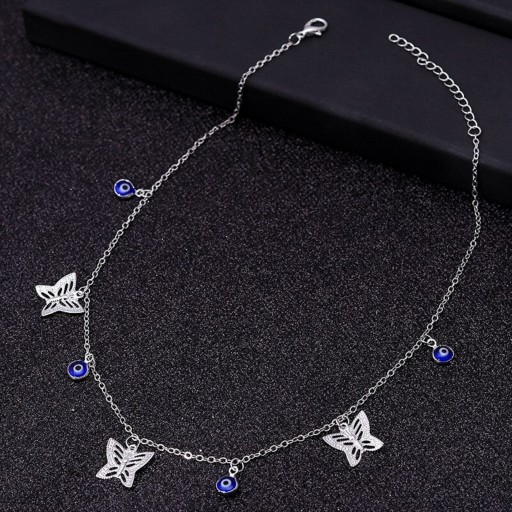 Collier pour femmes avec perles et papillons